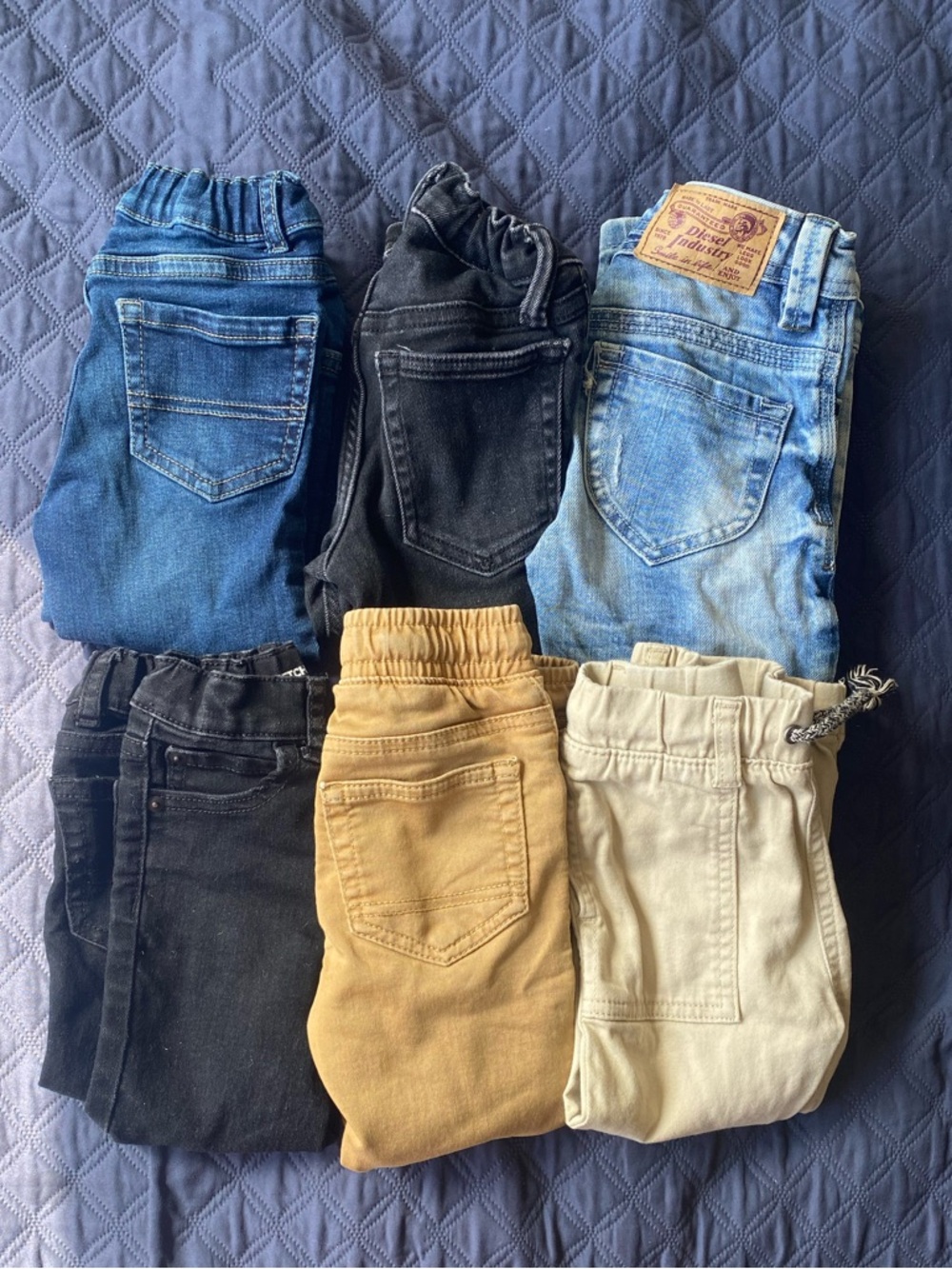 2T bundle
6 bottoms
2 hoodies